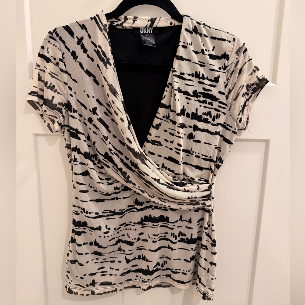 DKNY Black and Cream Patterned Women's Blouse